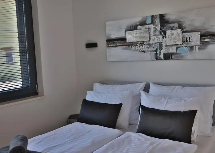 Dinary Apartman