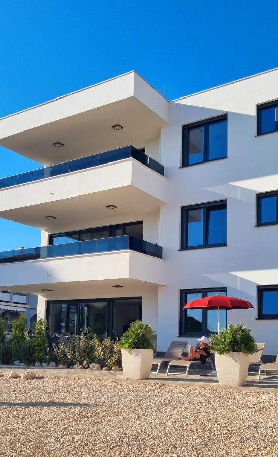 Dinary Apartment Vir