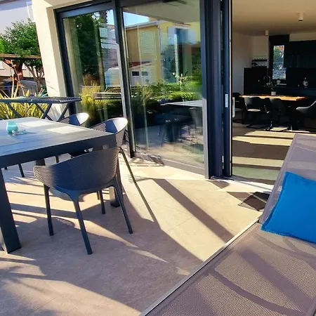 Dinary Apartman Vir Exterior photo